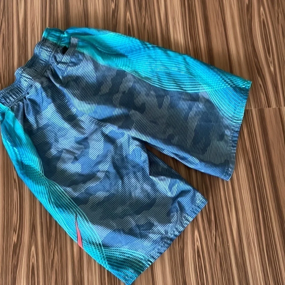 NIKE Swim Trunks Size Medium